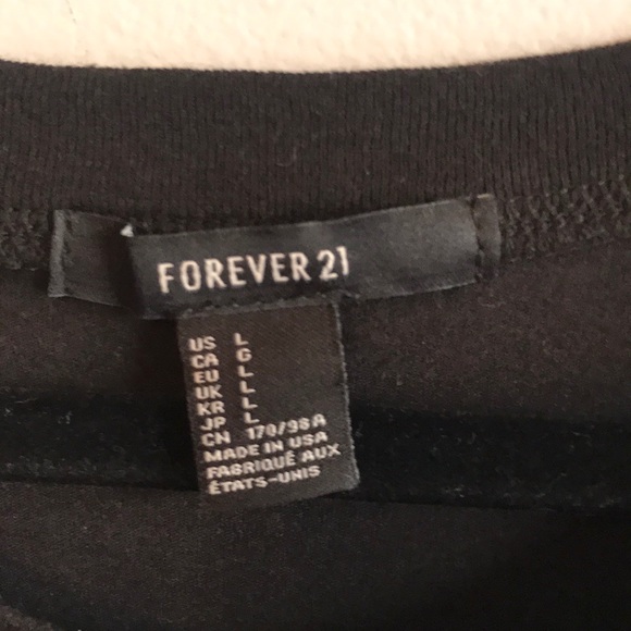 3/$15 Forever 21 NYC cropped cut off graphic tee - Picture 4 of 5